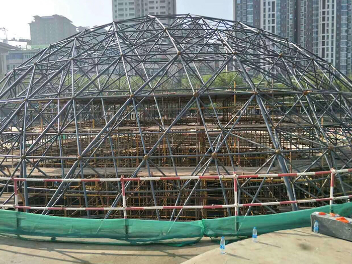 抚顺球形网架钢结构施工